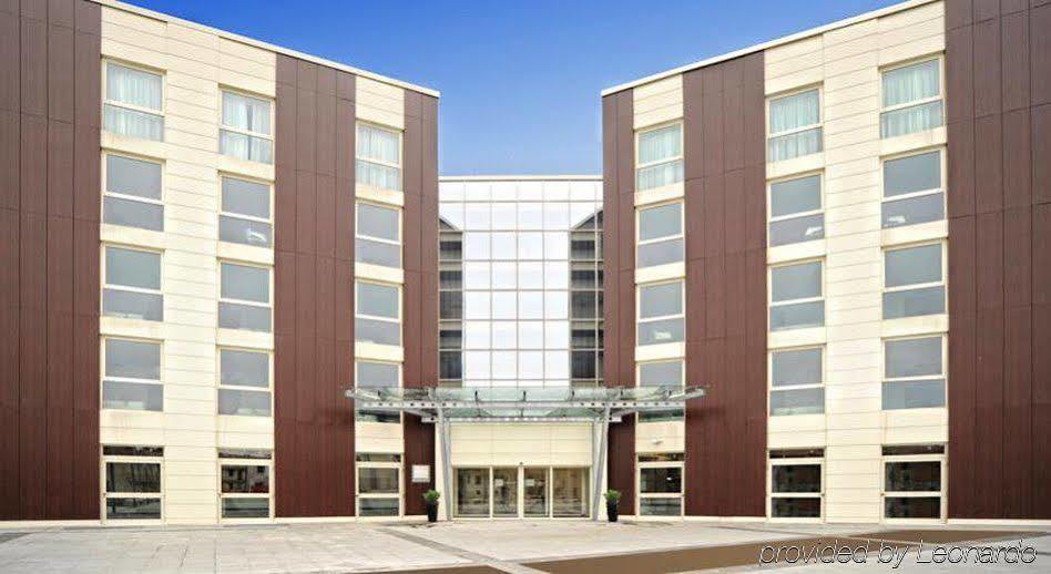 Idea Hotel Milano Malpensa Airport Case Nuove  Esterno foto The building of the hotel